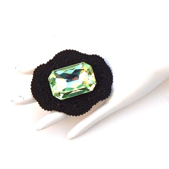 GASOLINE GLAMOUR FORTUNE TELLER LIME RECTANGLE MAXI STONE RING - Picture 2 of 3